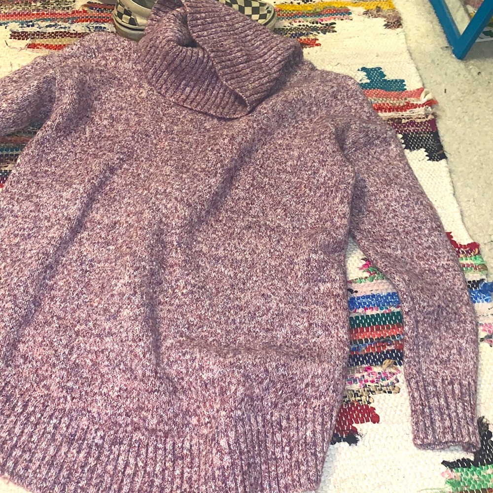 Turtle neck sweater
